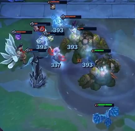 《LOL》云顶之弈凤凰出装推荐