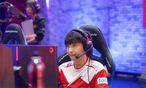 《LOL》LPL19日赛程 兮夜主场迎战9酱